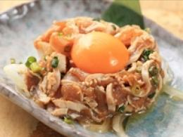 軍鶏ユッケ