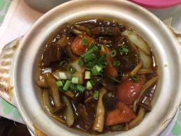 トマトと牛バラ煮込み