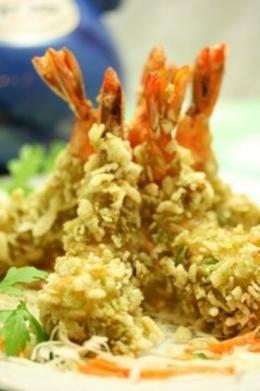 大海老の青米衣揚げ