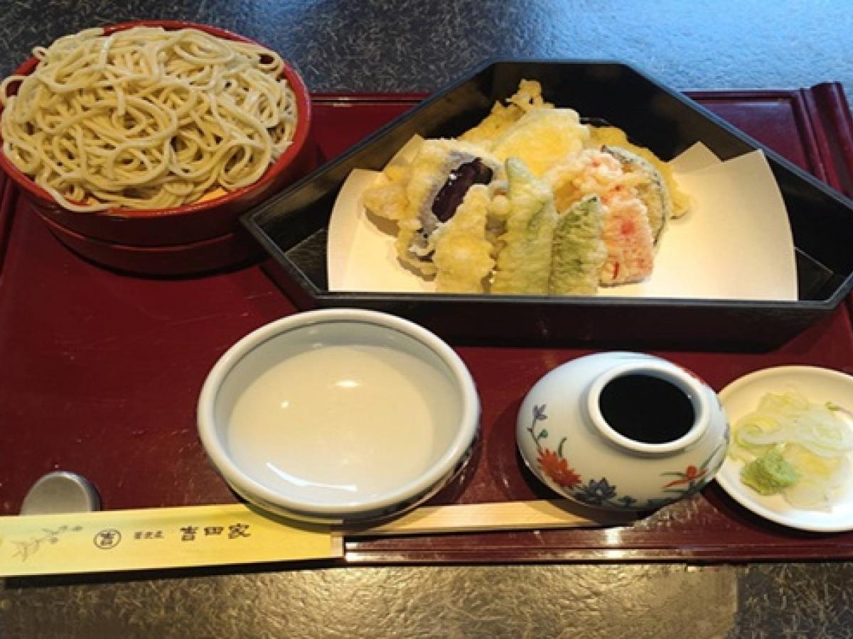 そば・炭火焼ダイニング 吉田家フォト2
