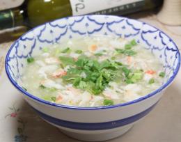 タロ芋と海鮮のスープ
